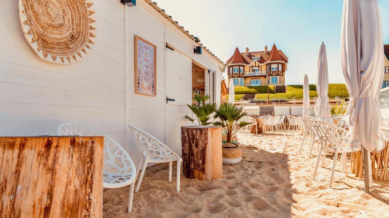 Relax @The Beach De Haan Exterior photo